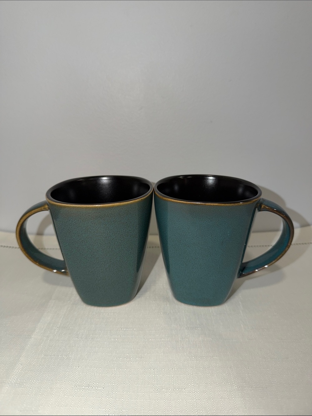 Wayfair Gibson Home Set of 2 Green Brown Black Coffee Tea Hot Chocolate Mugs